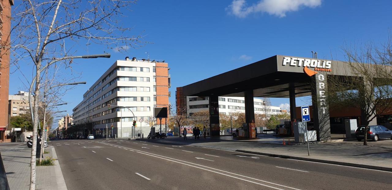 Subway Station Apartment Near Camp Nou L'Hospitalet de Llobregat Exterior foto